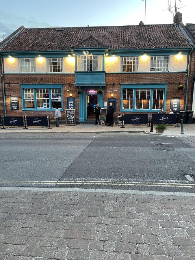 The Market House 3*