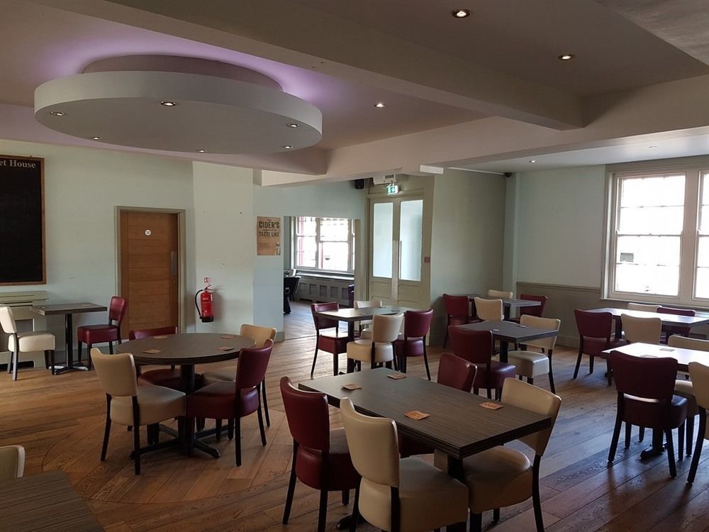 Hotel The Market House 3*