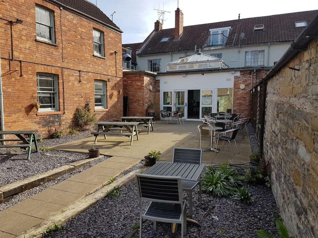 The Market House 3*